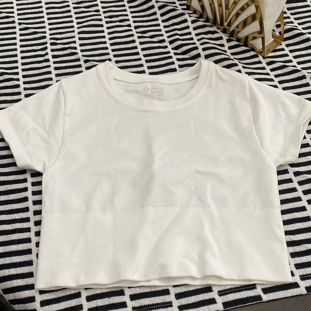 Offline by Aerie White XS Workout Top Crop Top